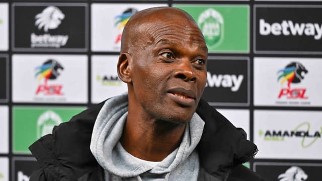 ama-zulu-coach-arthur-zwane-bemoans-missed-chances-in-golden-arrows-stalemate-1