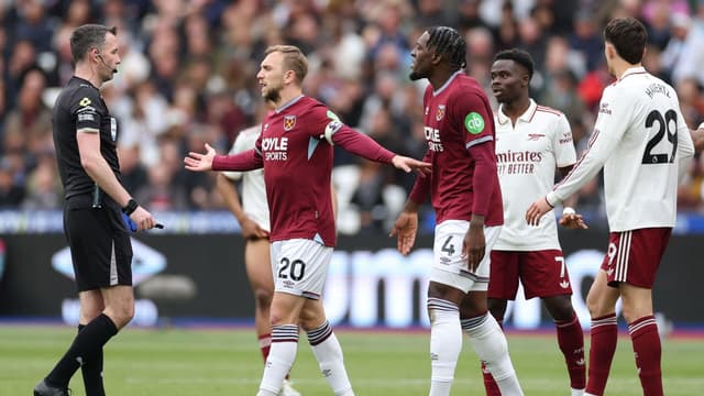 arsenal-survive-late-var-controversy-to-edge-west-ham-and-keep-title-charge-alive
