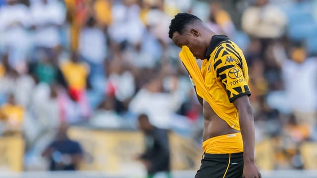 kaizer-chiefs-co-coach-cedric-kaze-reflects-on-unfortunate-situation-following-glody-lilepo-red-2