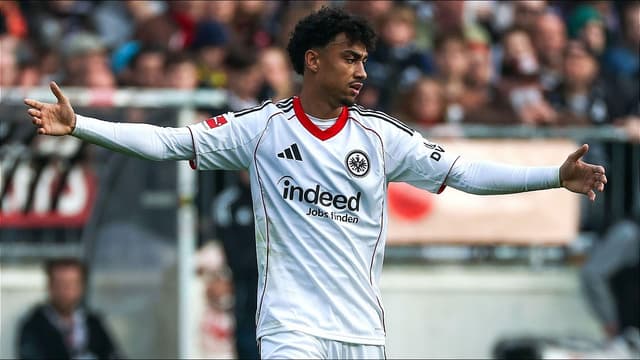 i-want-to-focus-on-the-world-cup-frankfurts-nathaniel-brown-shuts-down-bayern-munich-rumours-1