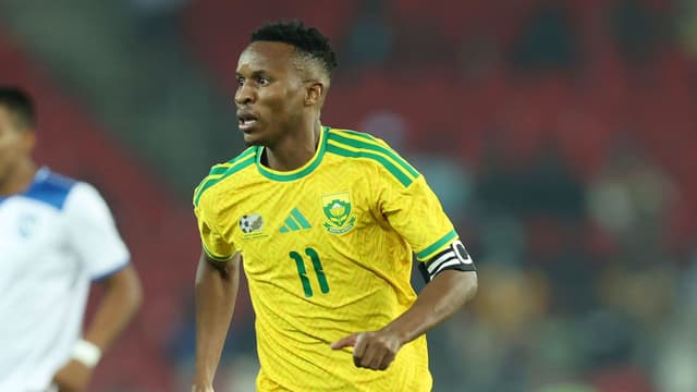 themba-zwane-pens-new-one-year-contract-extension-with-mamelodi-sundowns-1