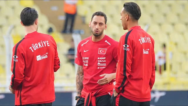 vincenzo-montella-unveils-turkeys-2026-world-cup-squad