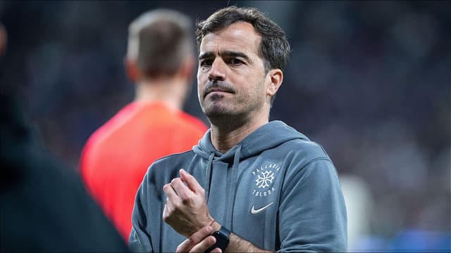 report-bayer-leverkusen-set-to-announce-carles-martinez-as-new-coach-1