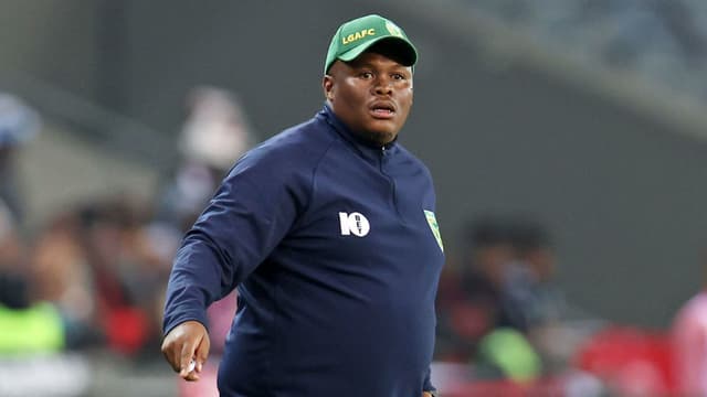 kagisho-dikgacoi-confirms-golden-arrows-exit-after-contract-expiry-1