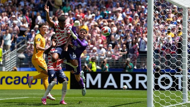 stars-and-stripes-sparkle-as-usa-see-off-australia-to-advance-to-world-cup-knockouts-1