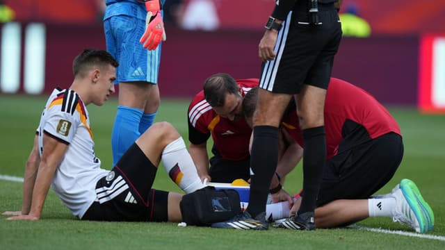 nico-schlotterbeck-picks-up-potentially-serious-injury-in-germany-win-over-ivory-coast