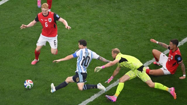 magical-messi-breaks-world-cup-record-with-brace-as-argentina-ease-past-austria-3