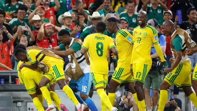 thapelo-maseko-the-hero-as-bafana-bafana-sink-south-korea-to-reach-world-cup-knockout-round