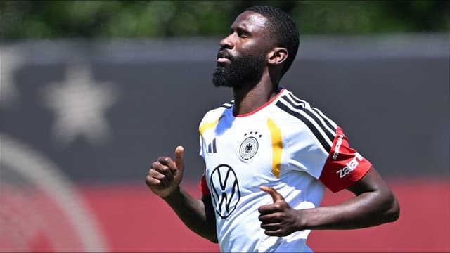 antonio-rudiger-set-for-more-minutes-as-germany-keep-ecuador-world-cup-changes-limited