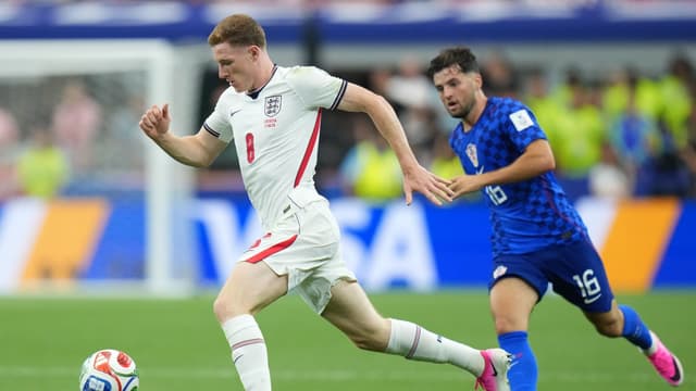 manchester-city-agree-deal-to-sign-england-midfielder-elliot-anderson-for-record-fee-1