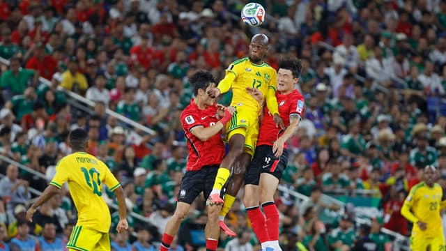 bafana-legend-benni-lauds-makgopa-mofokeng-after-impressive-performance-against-korea-2