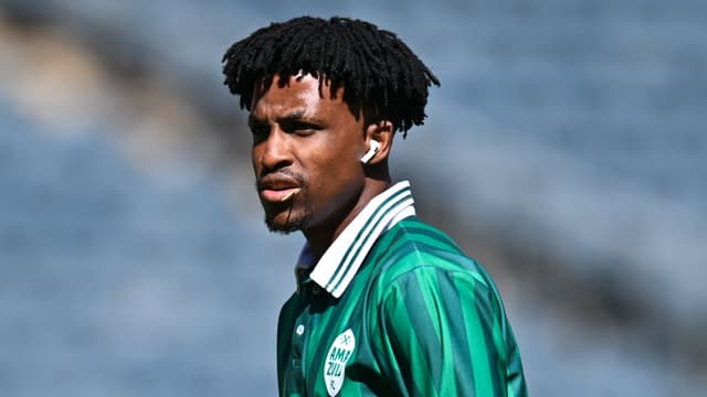 siyanda-hlangabeza-rewarded-with-contract-extension-at-ama-zulu-2