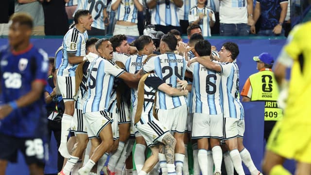 late-own-goal-rescues-argentina-from-cape-verde-upset-in-world-cup-thriller