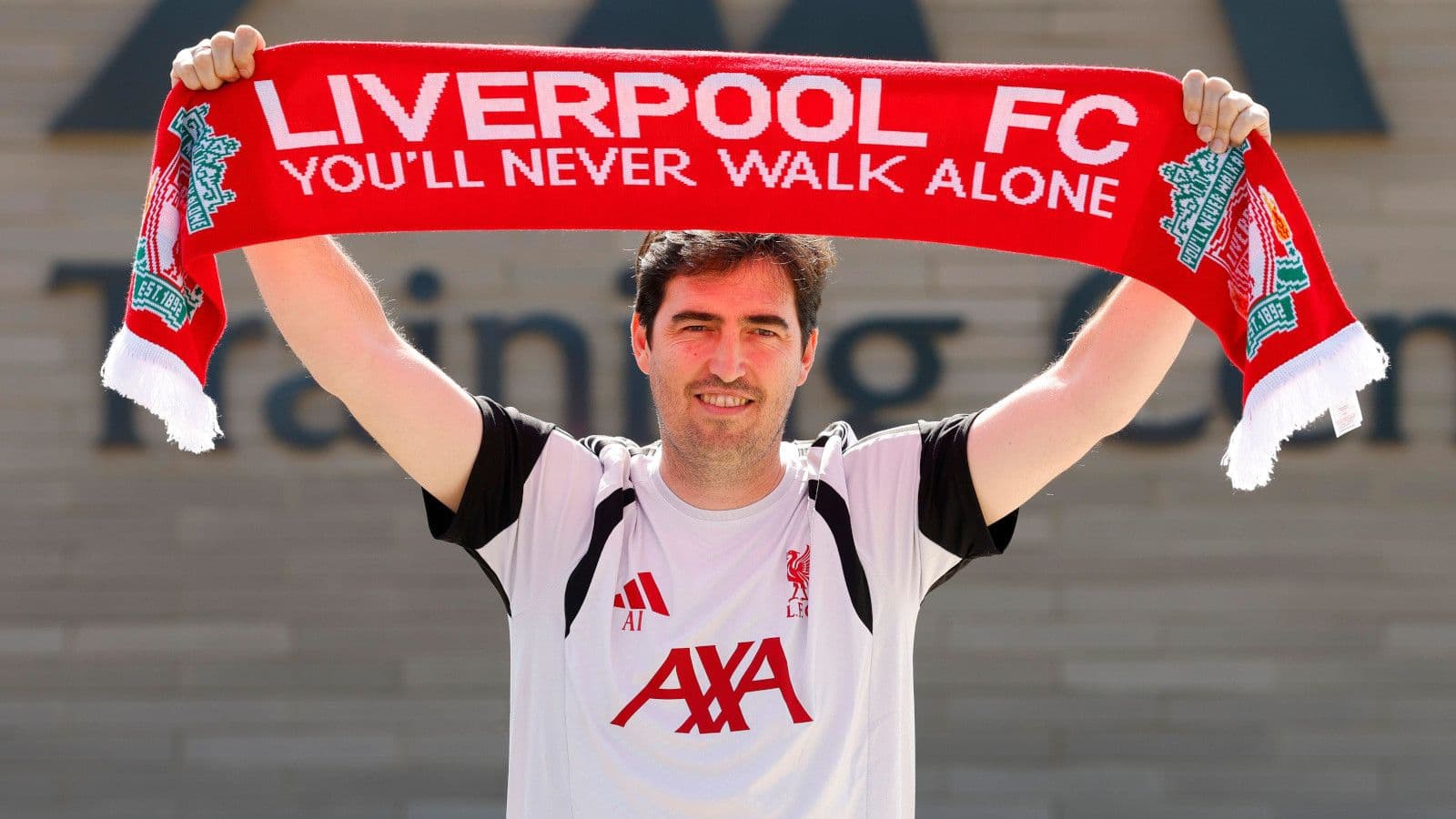 New Liverpool boss Andoni Iraola targets strong bond with Anfield crowd