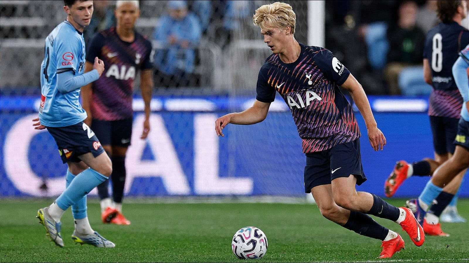Roberto De Zerbi urges Lucas Bergvall to stay at Tottenham