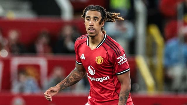 leny-yoro-man-utd-are-always-aiming-to-win-the-premier-league