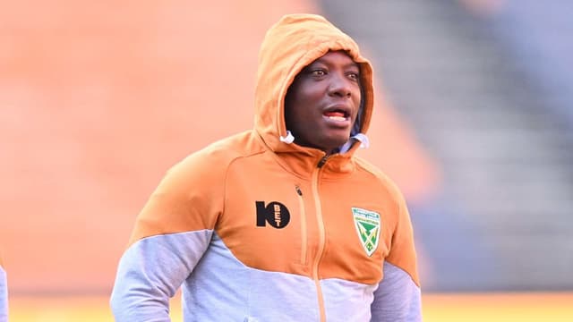 pitso-dladla-reveals-how-golden-arrows-shut-down-kaizer-chiefs-attackers-1