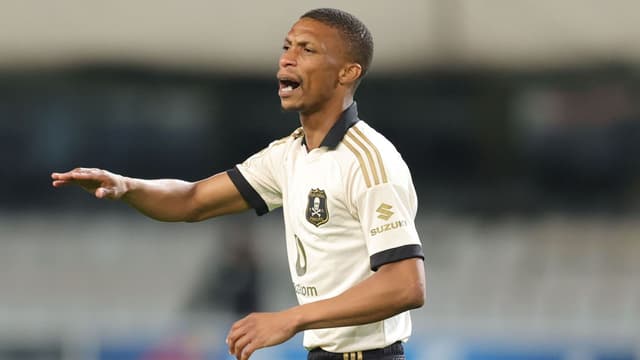 abdeslam-ouaddou-sends-message-after-sihle-nduli-stretchered-off-3