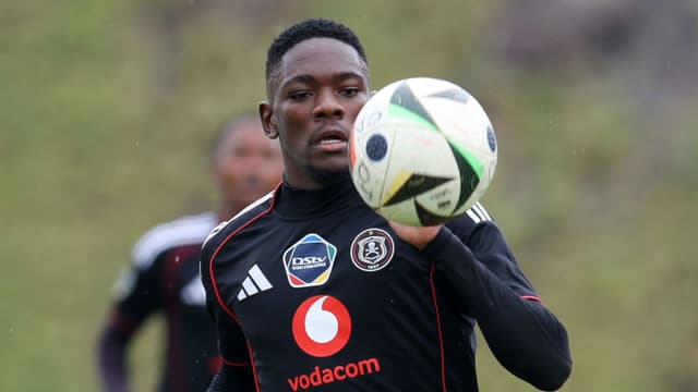 orlando-pirates-defender-moses-mphekgoane-joins-hope-fc-on-loan-1