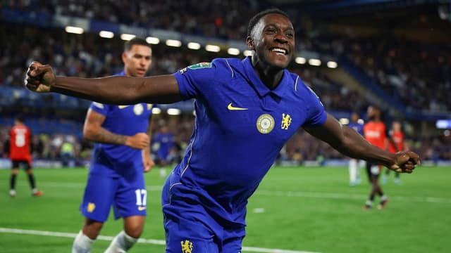 danny-welbeck-scores-as-chelsea-ease-past-luton-in-carabao-cup-1