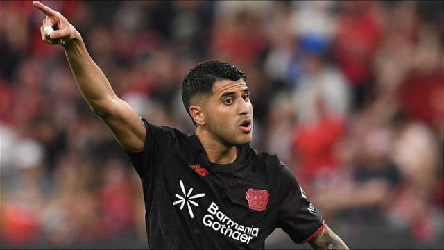 exequiel-palacios-completes-ipswich-switch-from-bayer-leverkusen