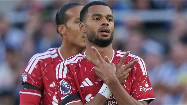 virgil-van-dijk-urges-liverpool-to-keep-cody-gakpo-amid-man-city-interest-2