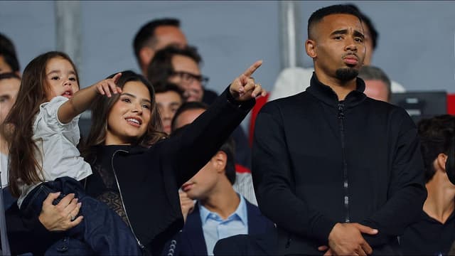 hansi-flick-hails-gabriel-jesus-after-surprise-barcelona-deal-with-arsenal