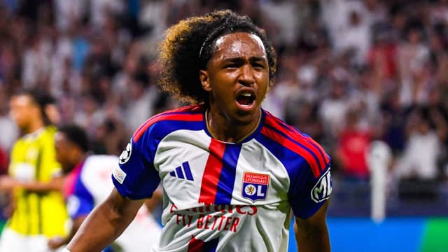 malick-fofana-joins-sunderland-from-lyon-in-deadline-day-move-1