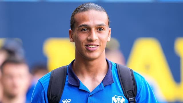 spain-youth-star-yanis-senhadji-commits-international-future-to-algeria