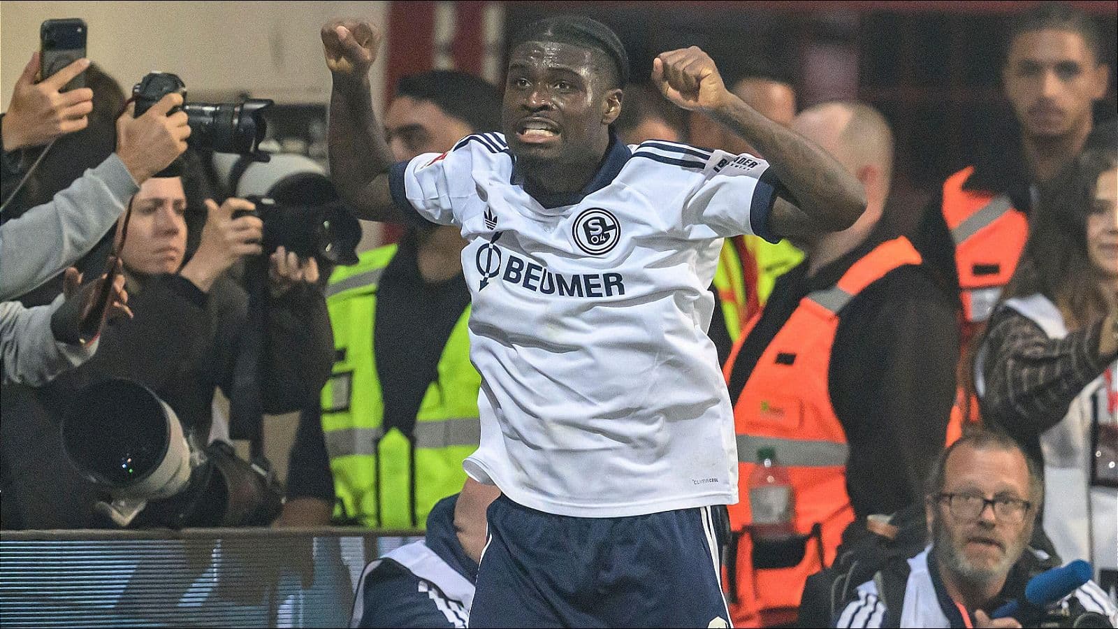 Schalke strike twice to sink Union Berlin in Bundesliga