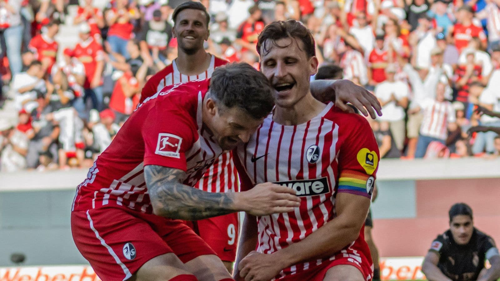 Bundesliga: Freiburg put five past Monchengladbach, Dortmund beat Paderborn