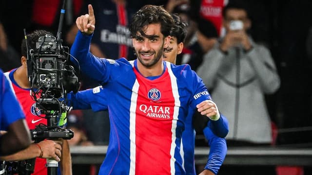 ferran-torres-strikes-as-psg-finally-break-ligue-1-duck