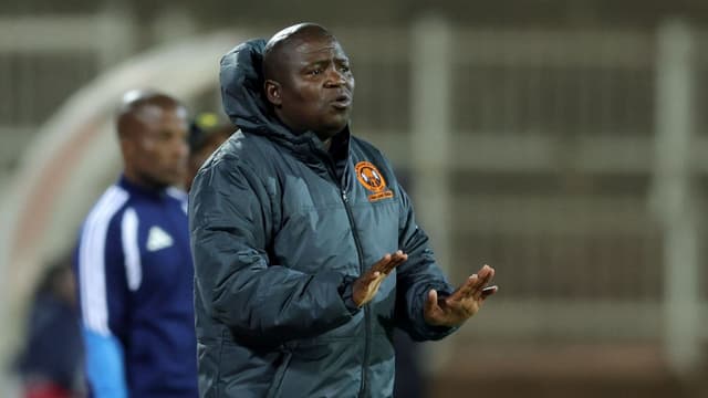 polokwane-city-coach-explains-oscarine-masuluke-arrival-2