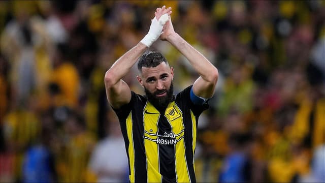 bayer-leverkusen-shut-down-karim-benzema-transfer-speculation
