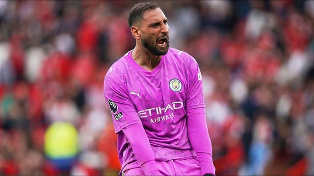 erling-haaland-salutes-monster-gianluigi-donnarumma-after-late-manchester-derby-heroics