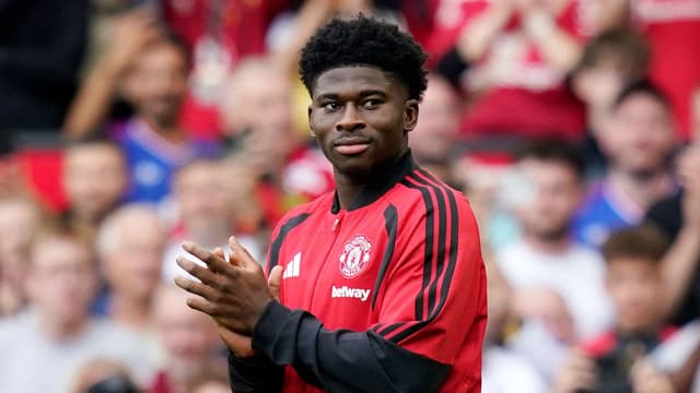 michael-carrick-carlos-baleba-eager-to-get-on-the-field-for-man-utd