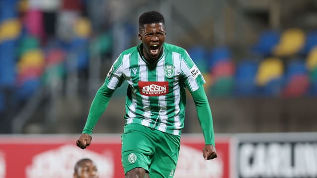siwelele-stun-sekhukhune-with-late-score-and-penalty-save-to-secure-victory